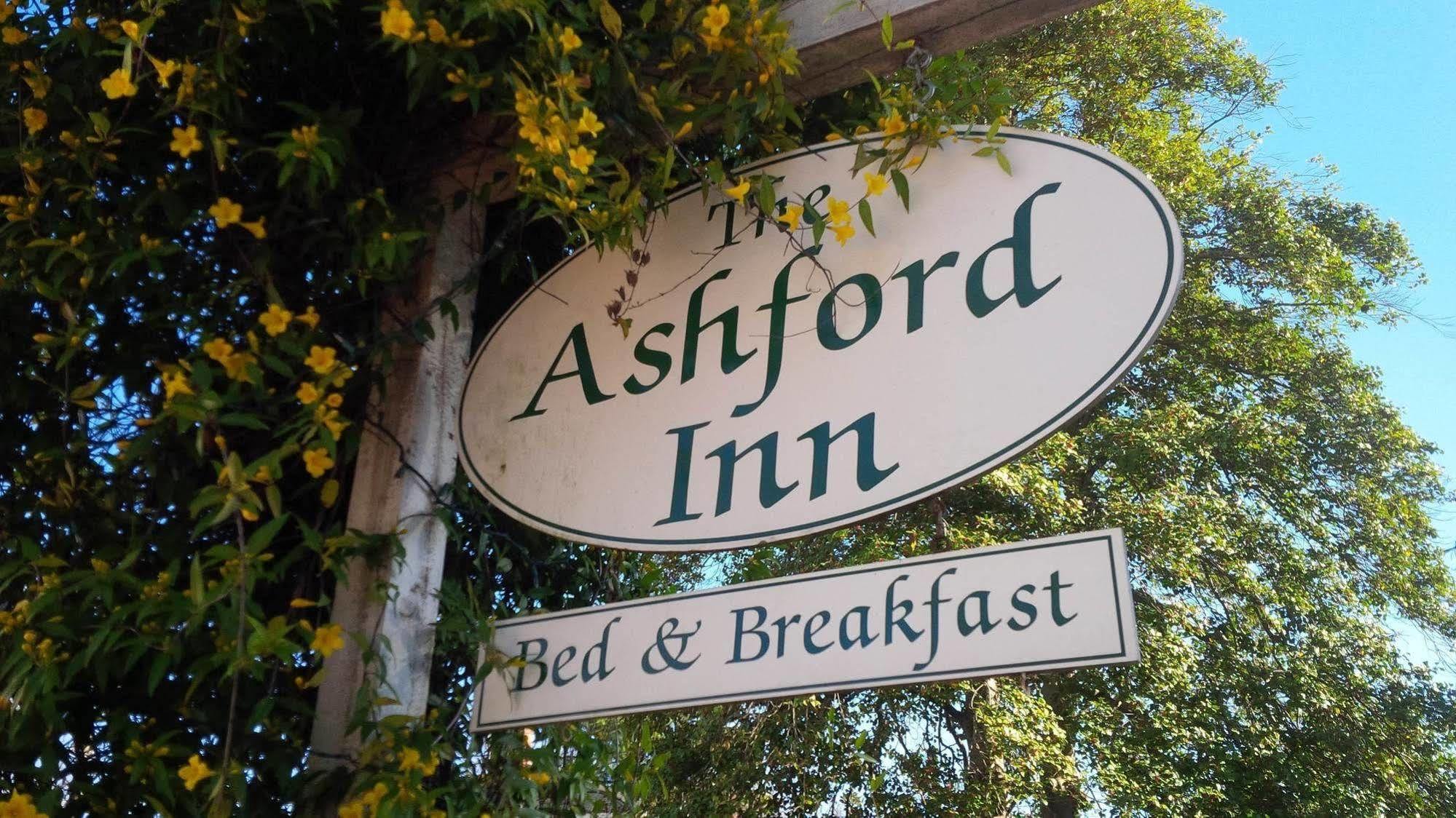 The Ashford Inn Clinton Екстер'єр фото