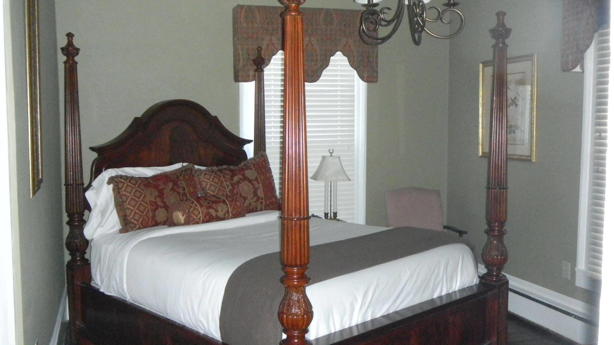 The Ashford Inn Clinton Екстер'єр фото