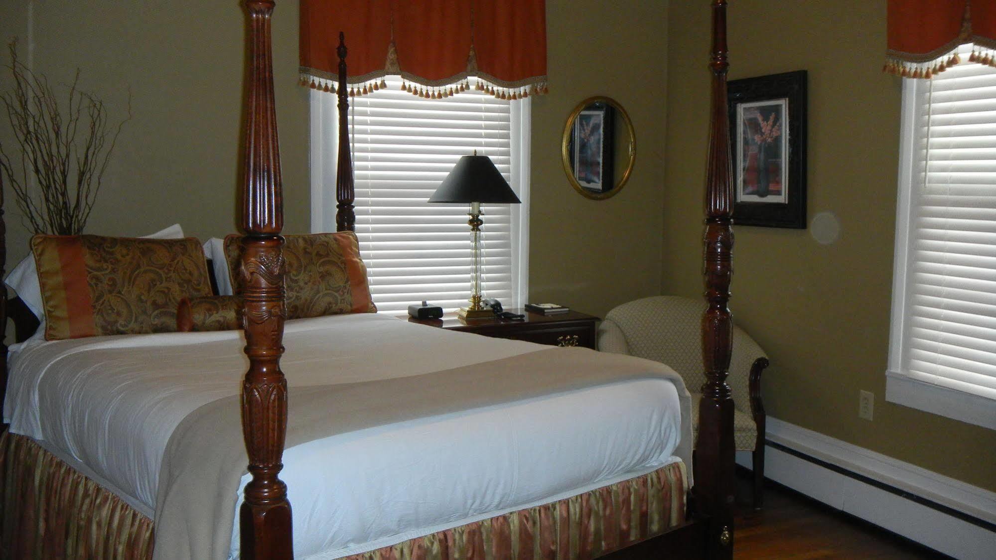 The Ashford Inn Clinton Екстер'єр фото